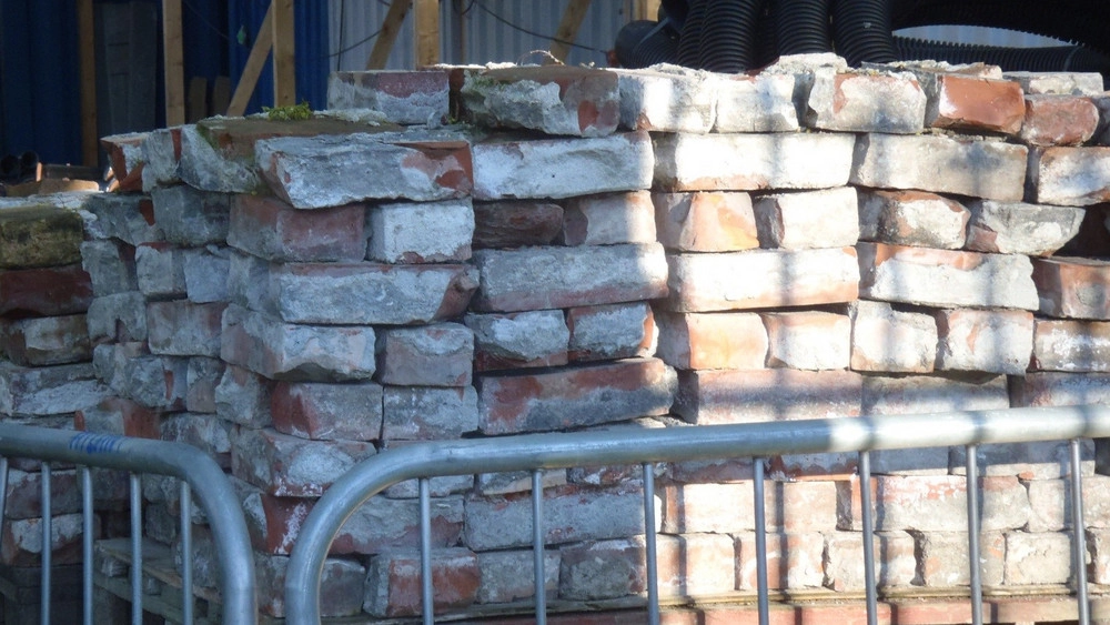 Guide til kommunerne om mere cirkularitet i byggeprojekter