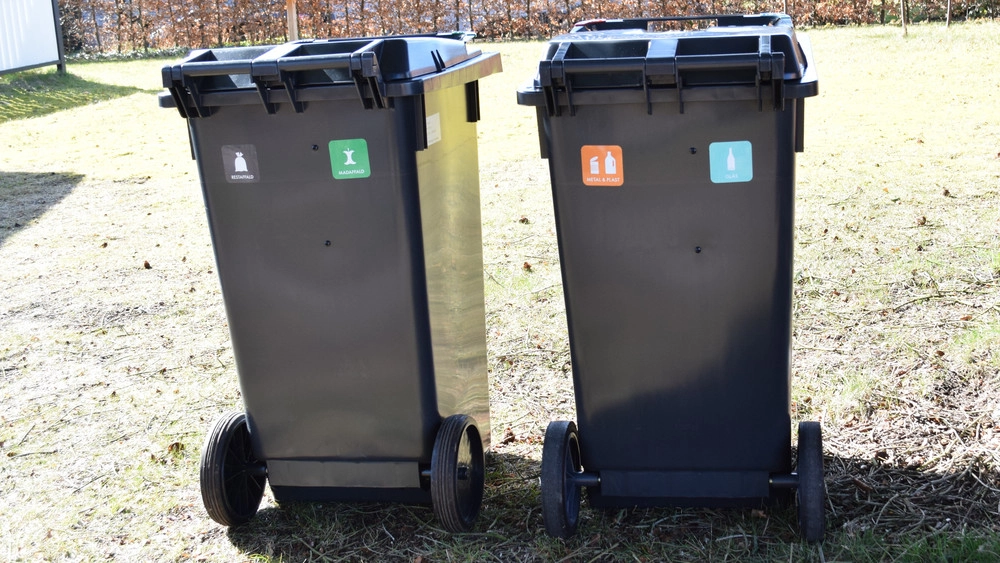 Ministersvar om placering af affaldsbeholdere