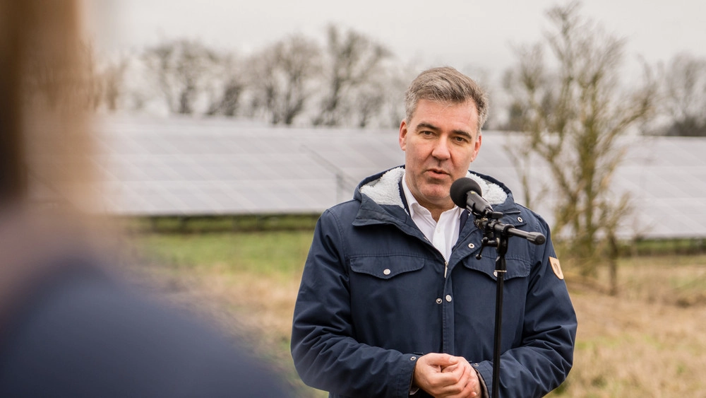 Ministersvar om offentlighedslov i offentlige forsyningsselskaber