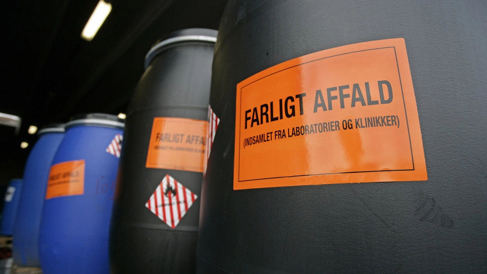 Mængden af farligt affald i EU stiger og der er ikke styr på behandlingen